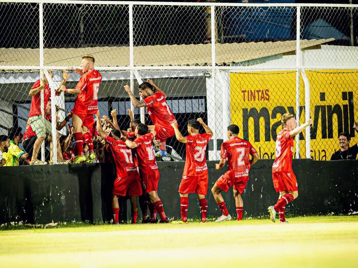 União estreia no Mato-grossense com vitória, em Cuiabá, contra o Mixto